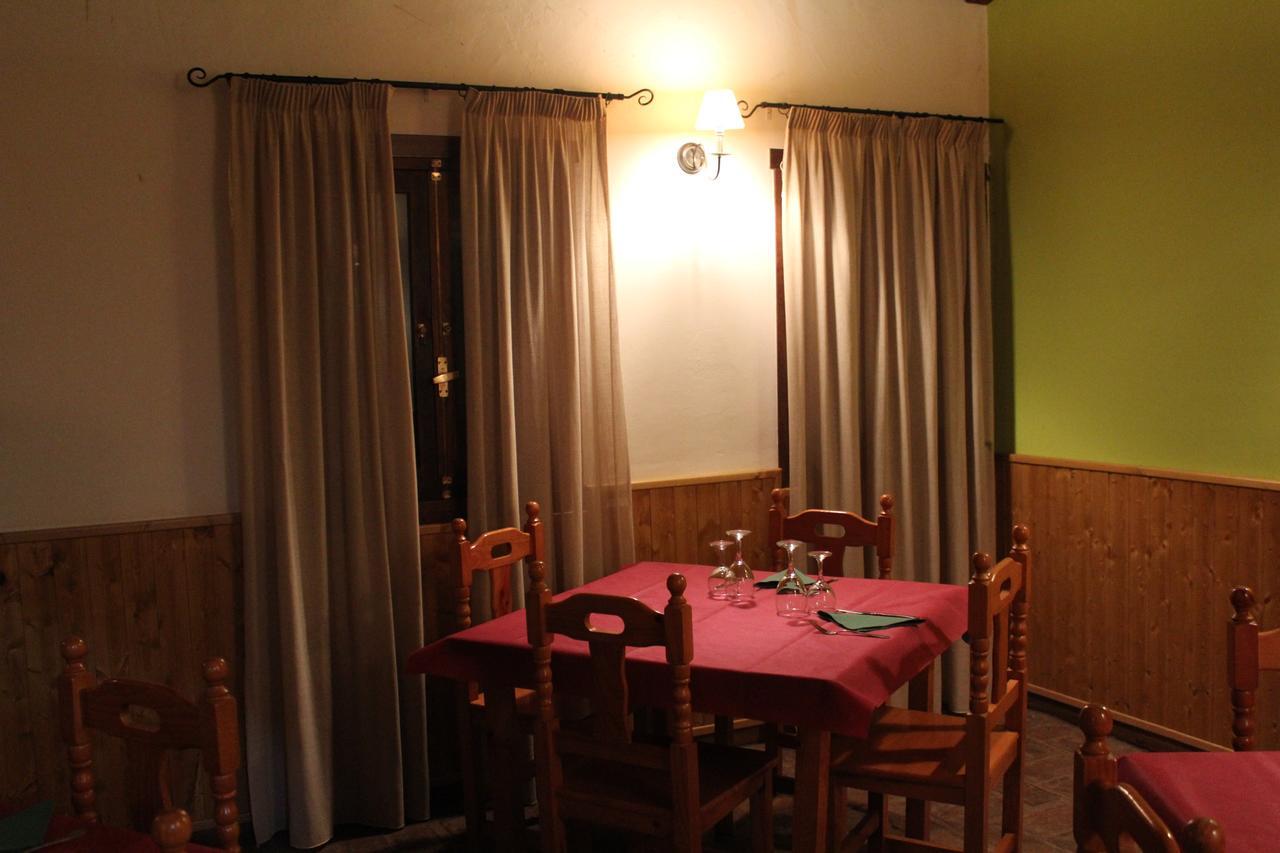 Hotel Rural Puerta De Monfrague ビジャレアル・デ・サン・カルロス エクステリア 写真